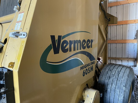 2008 Vermeer 605M Baler/Round