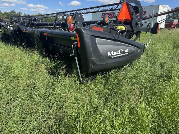 2016 MacDon FD75 Header Combine