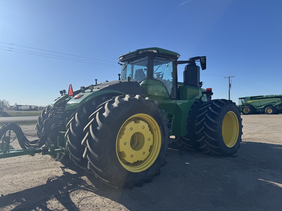 2025 John Deere 9R 640 Tractor 4WD