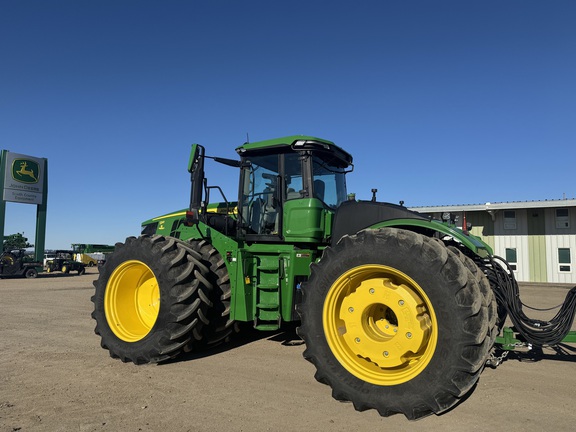 2025 John Deere 9R 640 Tractor 4WD