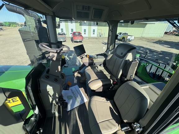 2025 John Deere 9R 640 Tractor 4WD