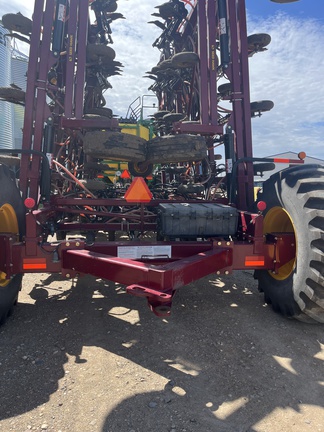 2017 Seed Hawk 60-12TXB Air Seeder
