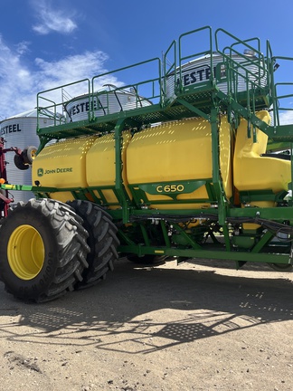 2017 Seed Hawk 60-12TXB Air Seeder