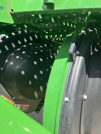 2017 Seed Hawk 60-12TXB Air Seeder