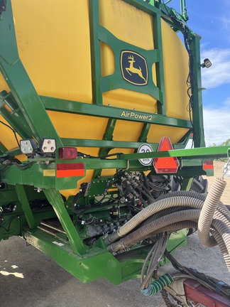 2017 Seed Hawk 60-12TXB Air Seeder