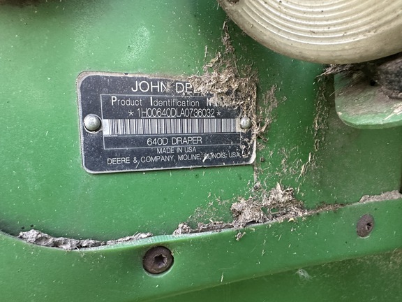2010 John Deere 640D Header Combine
