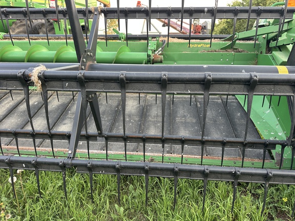 2010 John Deere 640D Header Combine