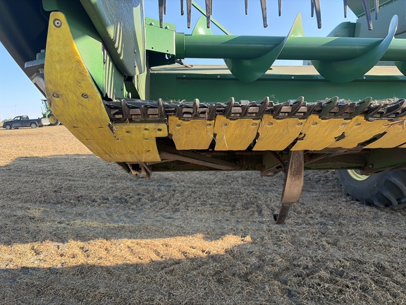 2017 John Deere 640FD Header Combine