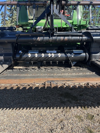 2012 MacDon FD70-40 Header Combine