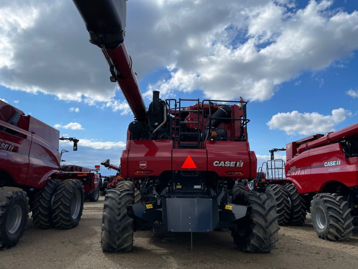 2023 Case 8250 Combine