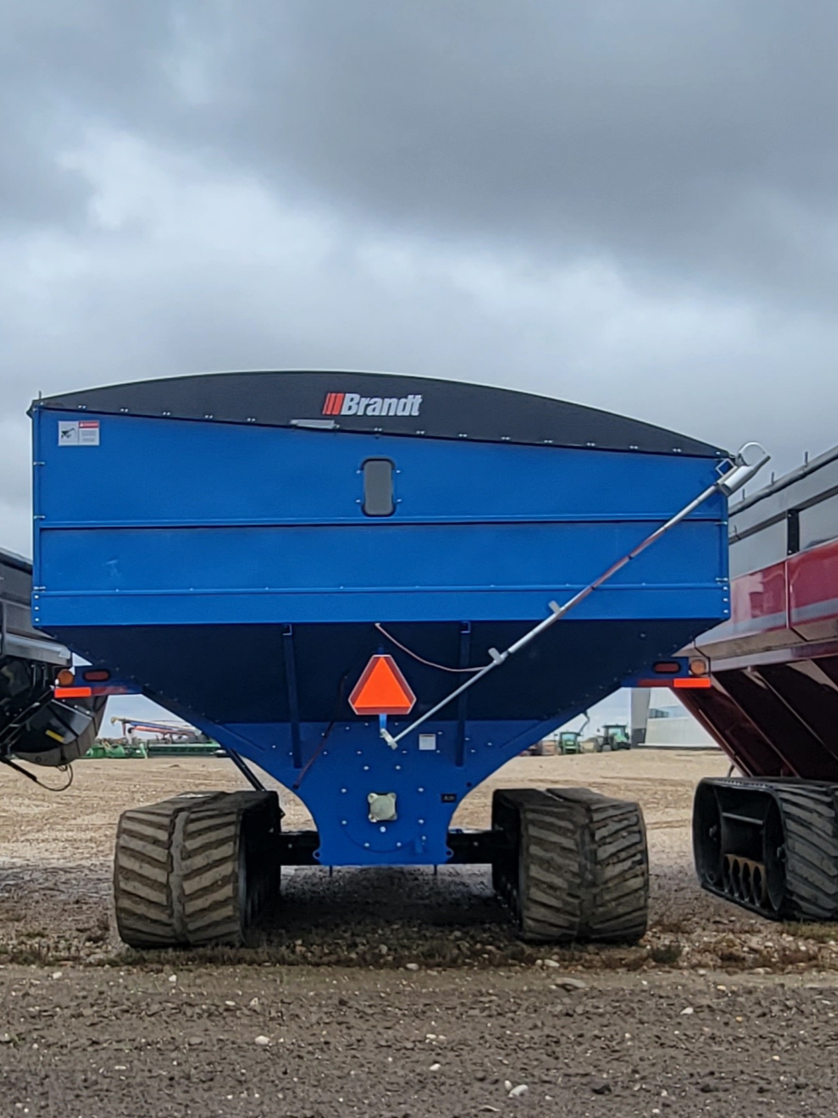 2020 Brandt 2022DXR Grain Cart