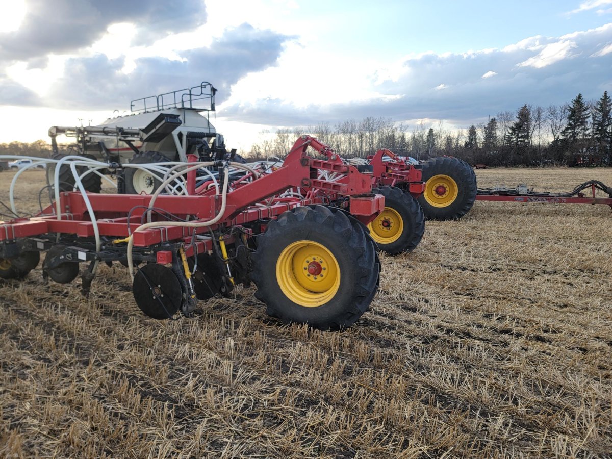 2016 Bourgault 3320-76 Seeding Tool