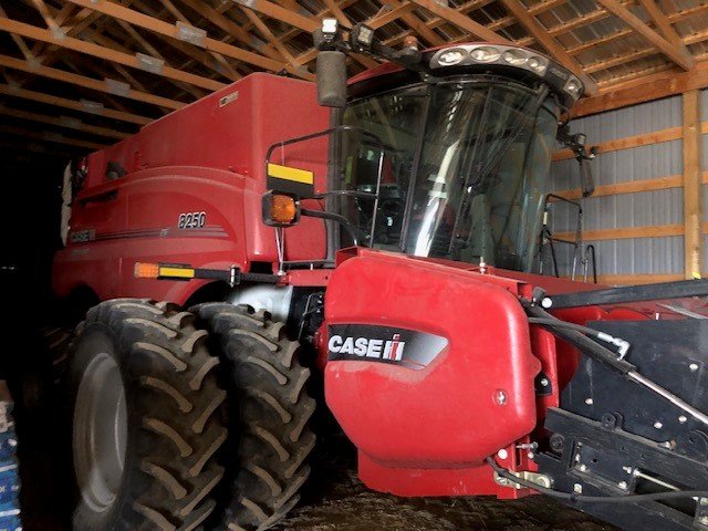 2019 Case 8250 Combine