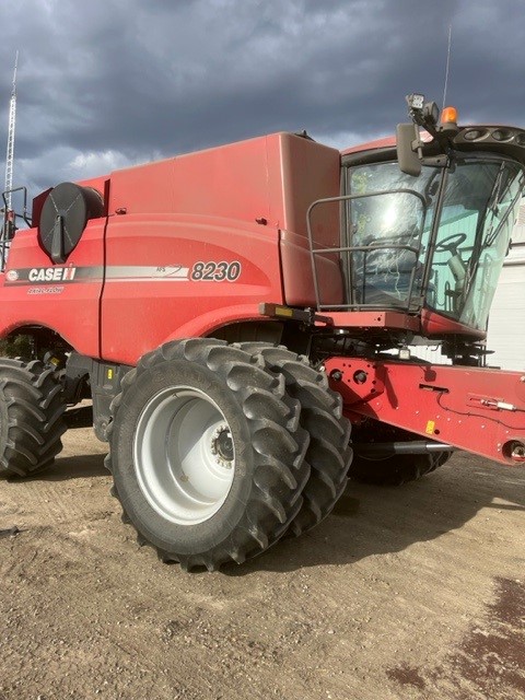 2014 Case 8230 Combine