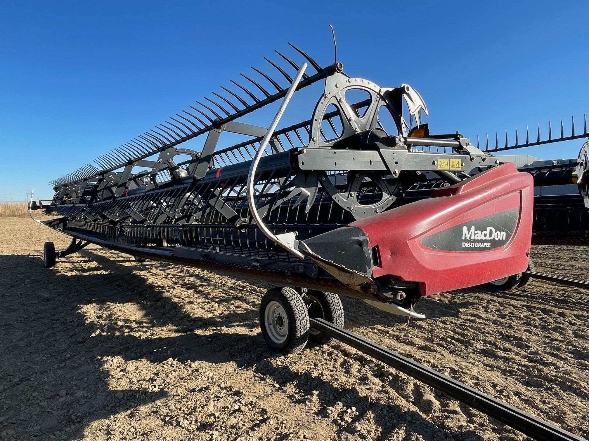 2014 MacDon D65-40 Header Combine