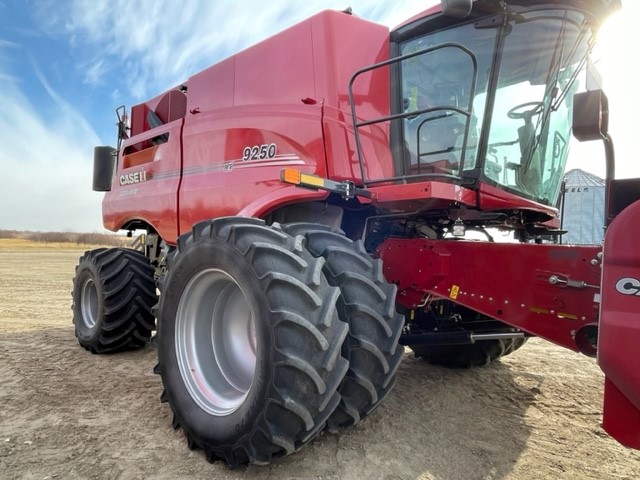 2023 Case 9250 Combine