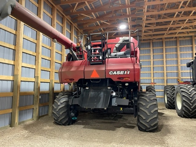 2011 Case 8120 Combine