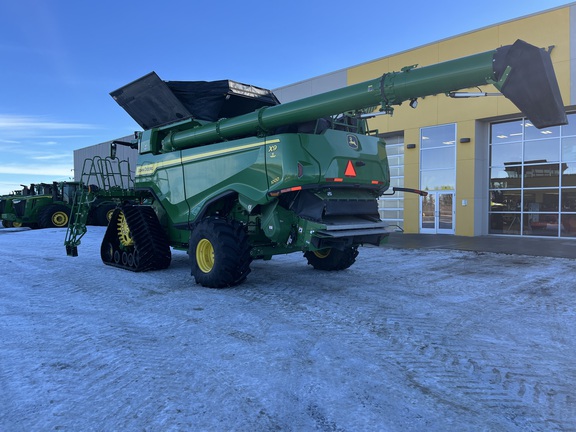 2022 John Deere X9 1000 Combine