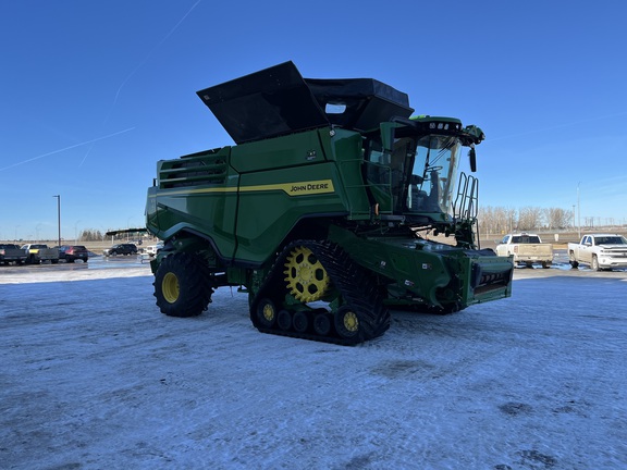 2022 John Deere X9 1000 Combine