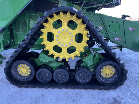 2022 John Deere X9 1000 Combine