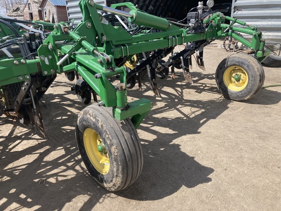 2012 John Deere 1870 Air Seeder