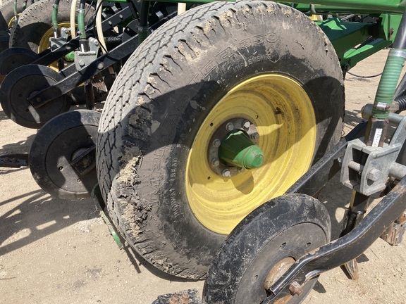 2012 John Deere 1870 Air Seeder