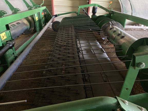 2015 John Deere 615P Header Combine