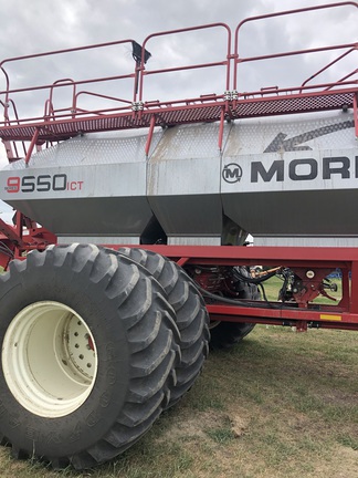 2015 Morris C2 Air Seeder