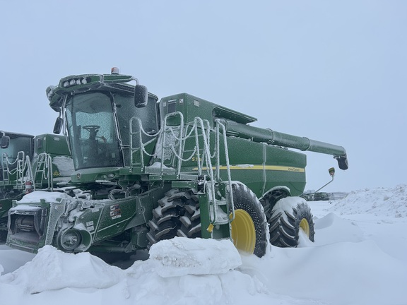 2018 John Deere S780 Combine