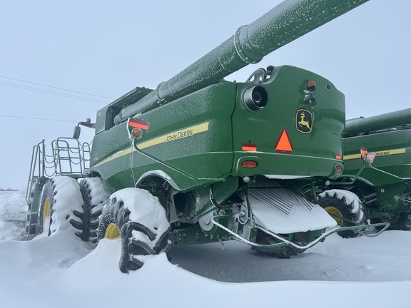 2018 John Deere S780 Combine