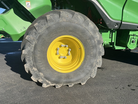 2024 John Deere X9 1100 Combine