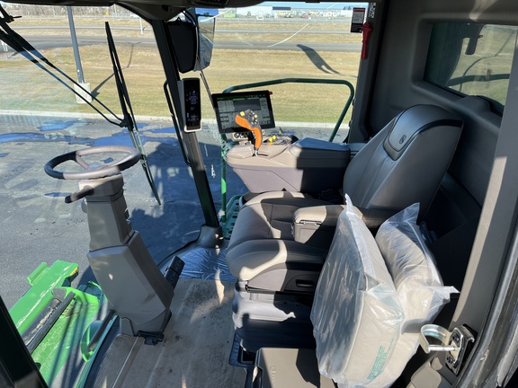 2024 John Deere X9 1100 Combine