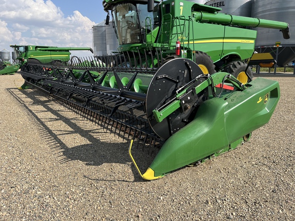 2022 John Deere RD40F Header Combine