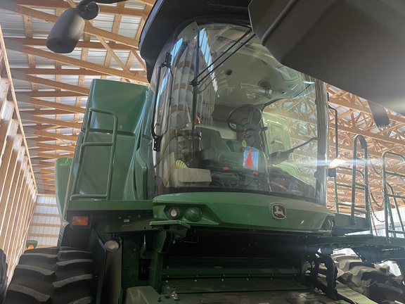 2020 John Deere S790 Combine