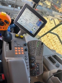 2016 John Deere S690 Combine