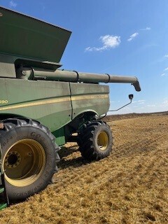 2016 John Deere S690 Combine