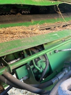 2016 John Deere S690 Combine