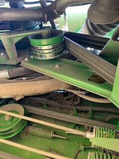 2016 John Deere S690 Combine