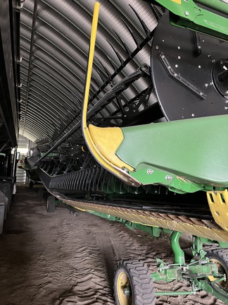 2022 John Deere HD35R Header Combine
