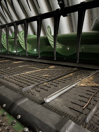 2022 John Deere HD35R Header Combine