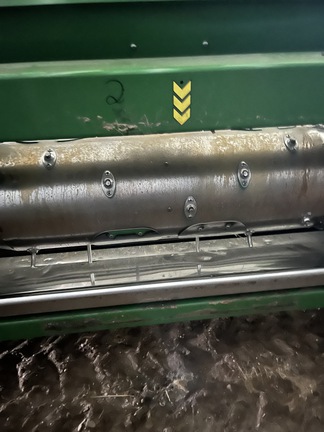 2022 John Deere HD35R Header Combine