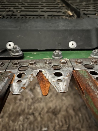 2022 John Deere HD35R Header Combine