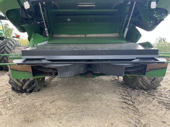2025 John Deere X9 1100 Combine