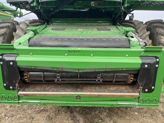 2025 John Deere X9 1100 Combine