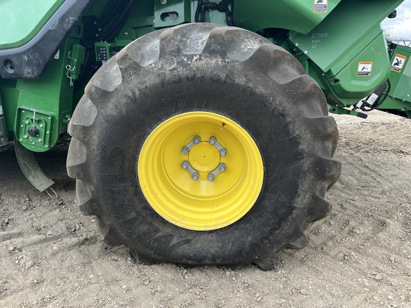 2025 John Deere X9 1100 Combine