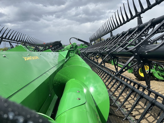 2025 John Deere HDF 50 Header Combine