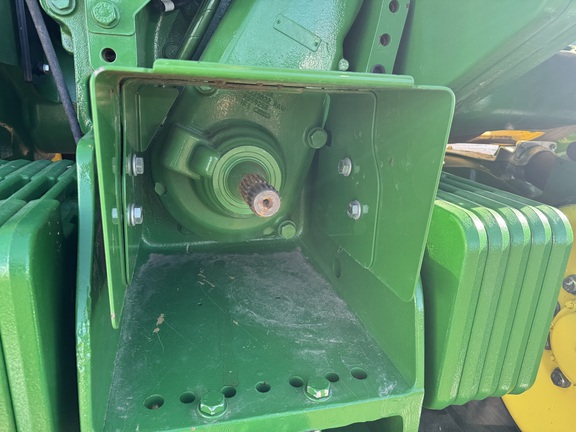 2025 John Deere 9RX 640 Tractor Rubber Track