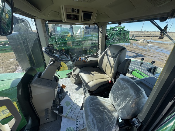 2025 John Deere 9RX 640 Tractor Rubber Track