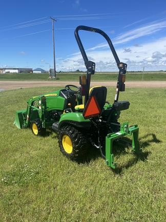 2023 John Deere 1023E Tractor Compact