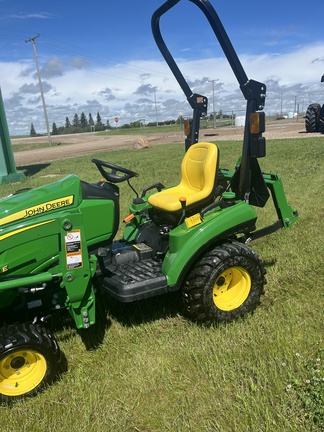 2023 John Deere 1023E Tractor Compact